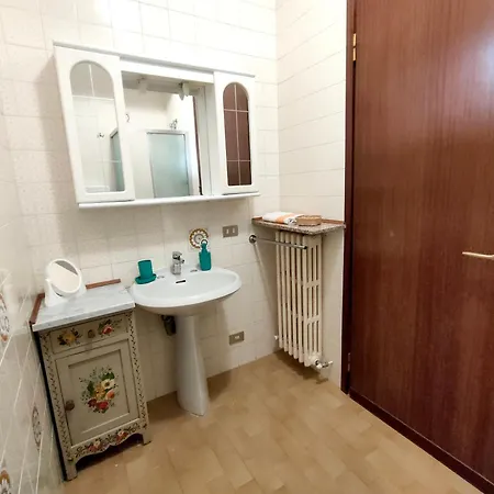 2 Bedrooms With Enclosed Garden And Wifi At 3 Km Away From The Appartamento
