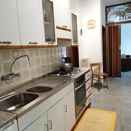 Appartamento 2 Bedrooms With Enclosed Garden And Wifi At 3 Km Away From The *